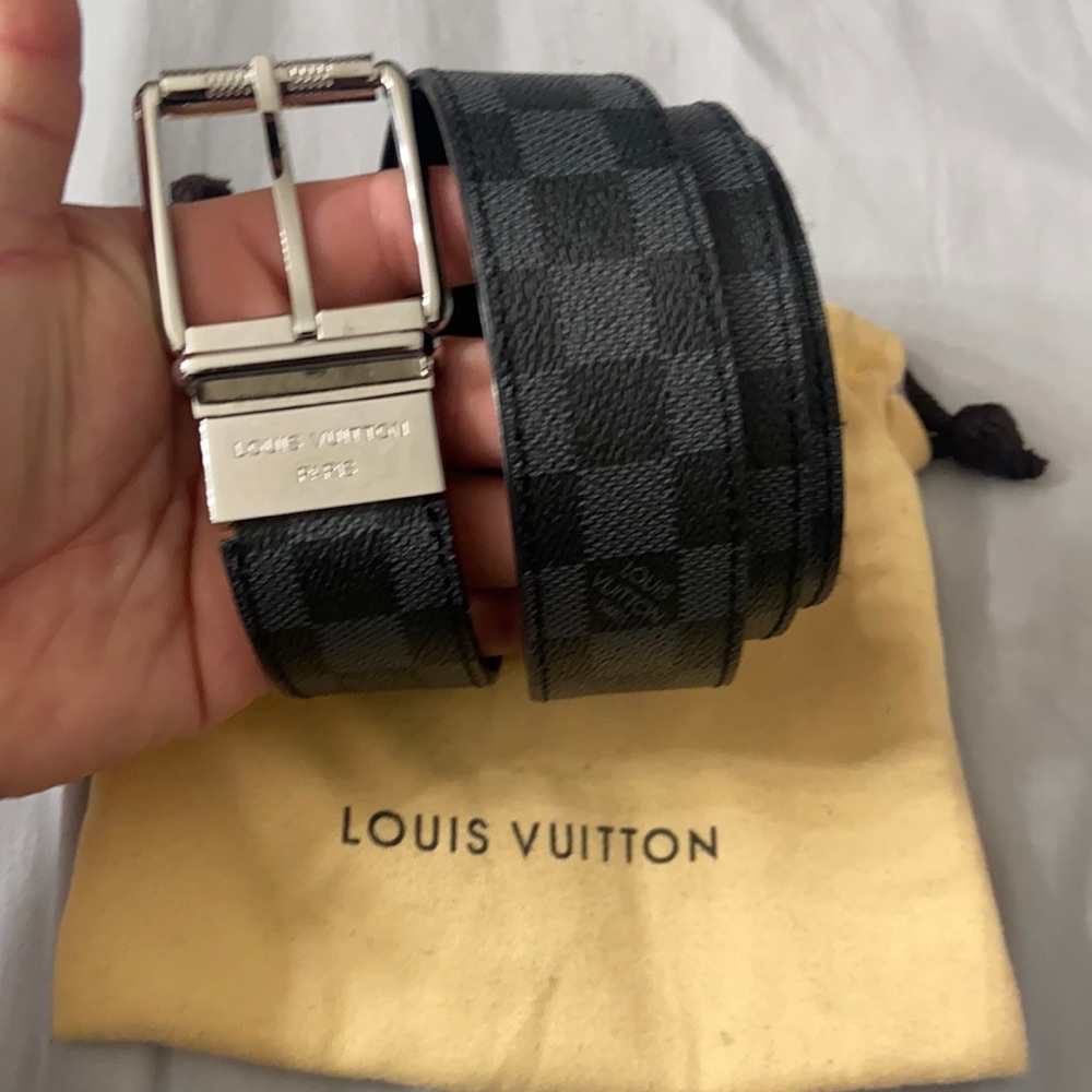Louis Vuitton mens belt